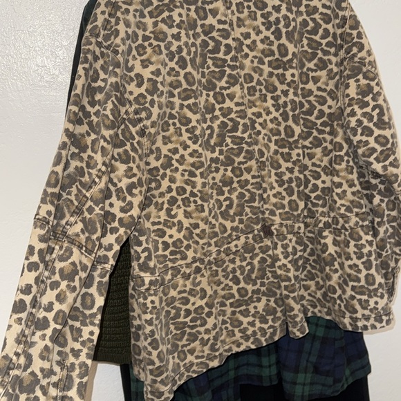 🎉host pick 🥳Free People seize the day leopard denim oversized jacket - Picture 8 of 8